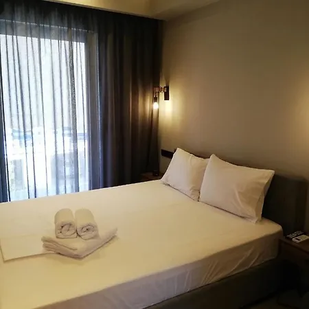 Dolora's 3*