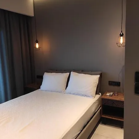 Dolora's בית הארחה 3*